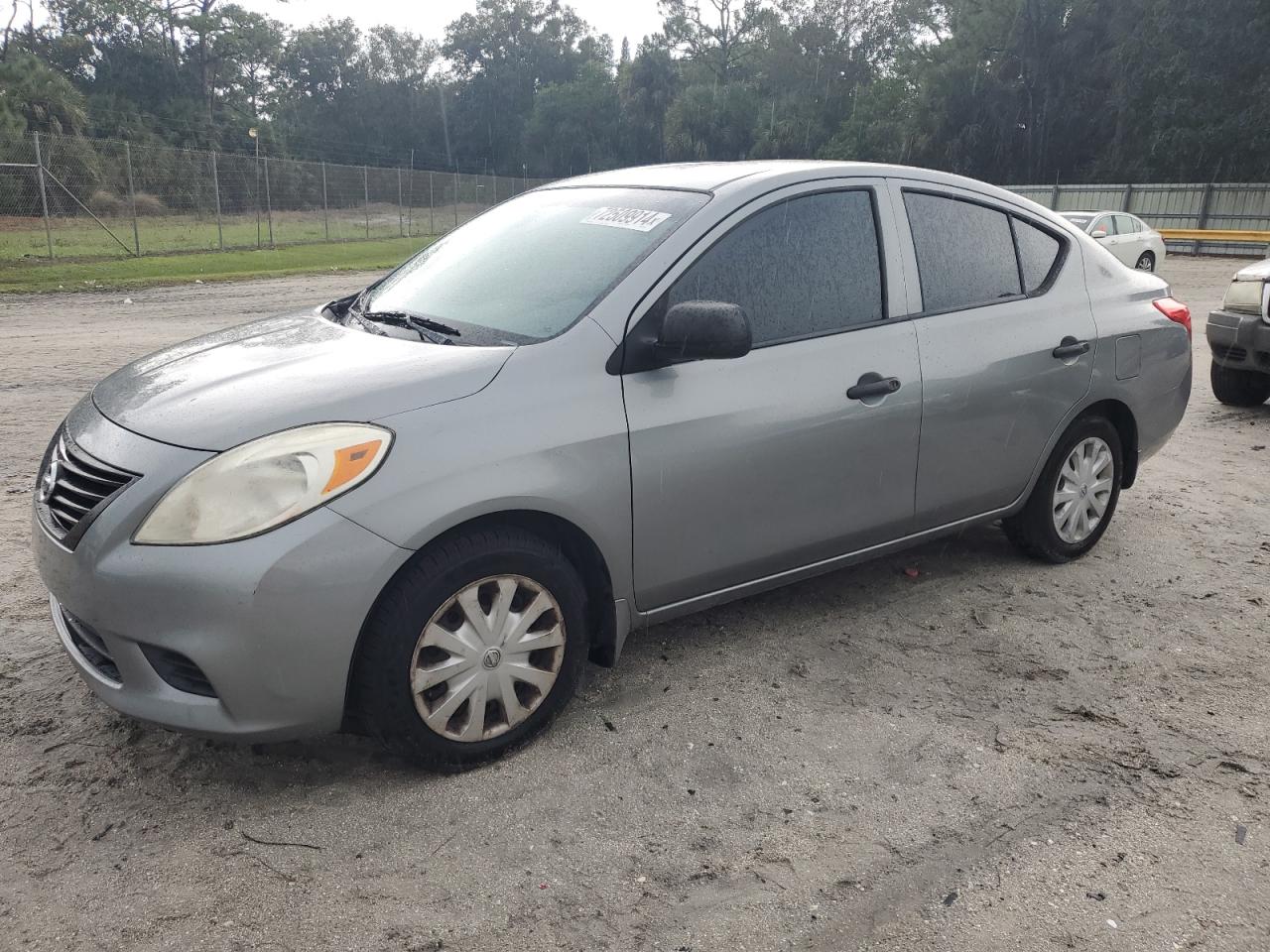 NISSAN VERSA S 2013