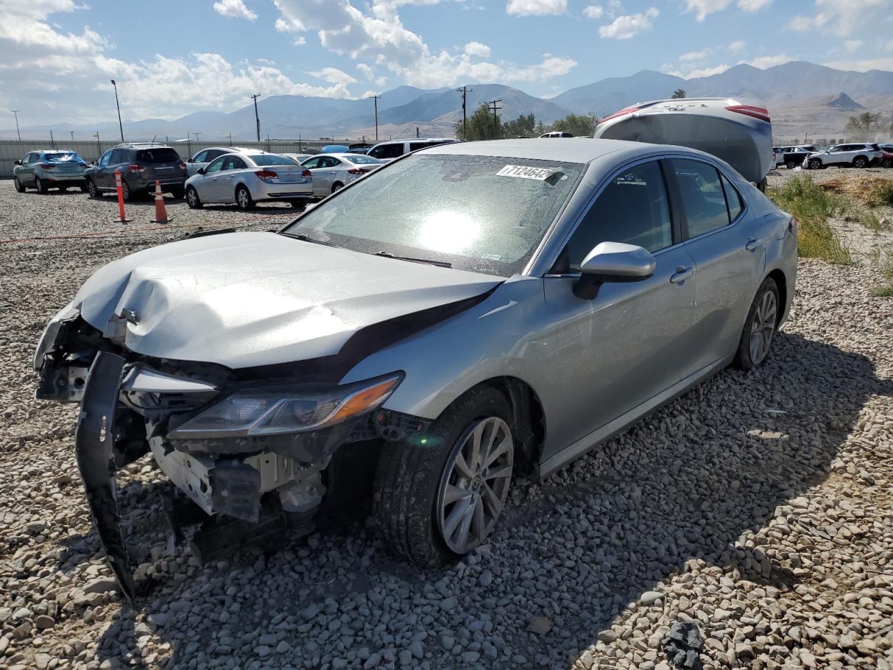 TOYOTA CAMRY LE 2021