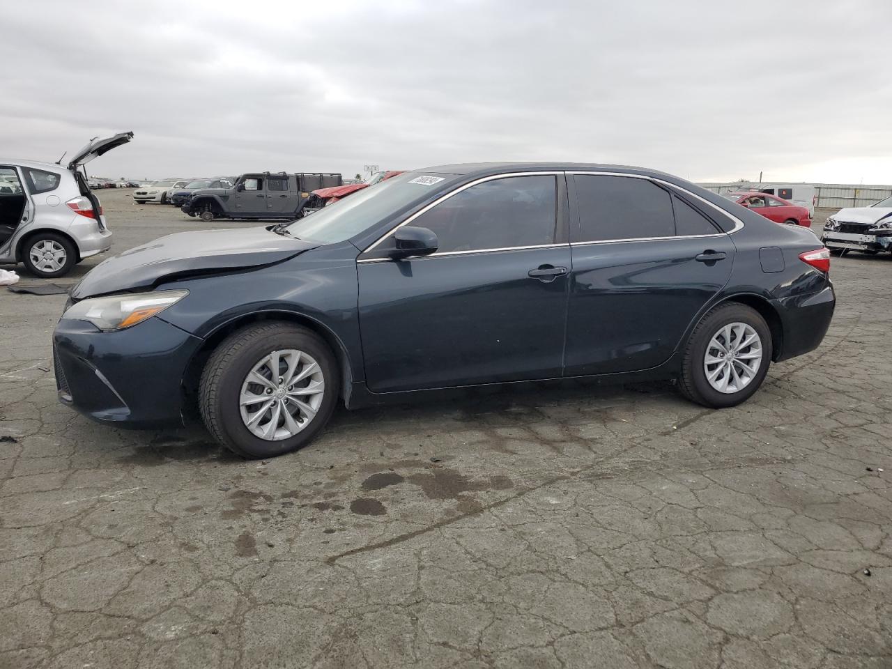 TOYOTA CAMRY LE 2017
