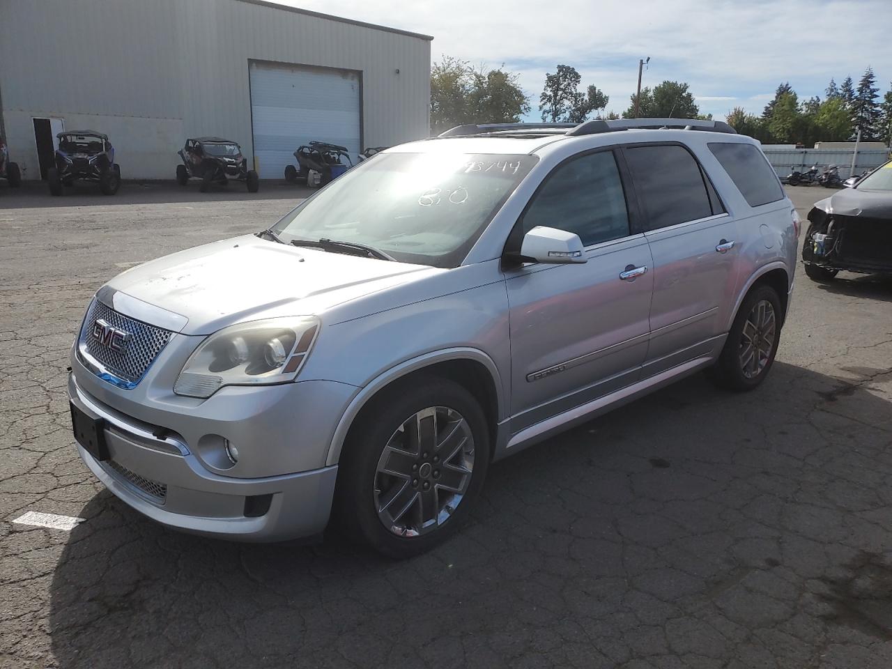 GMC Acadia Den 2012