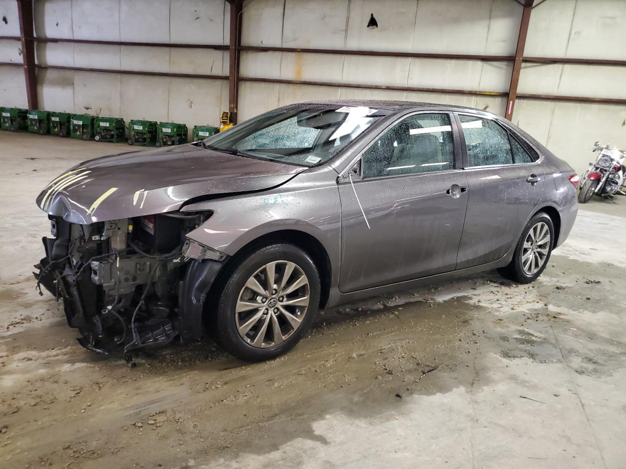 TOYOTA CAMRY LE 2016