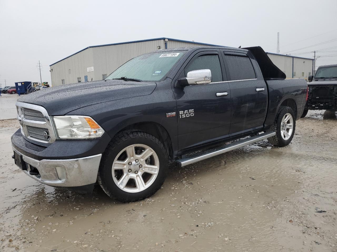 RAM 1500 SLT 2018