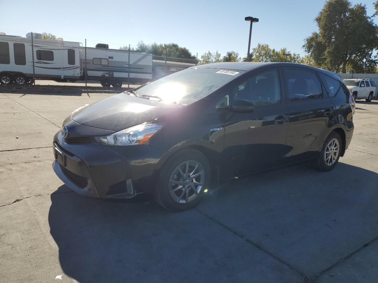TOYOTA PRIUS V 2017