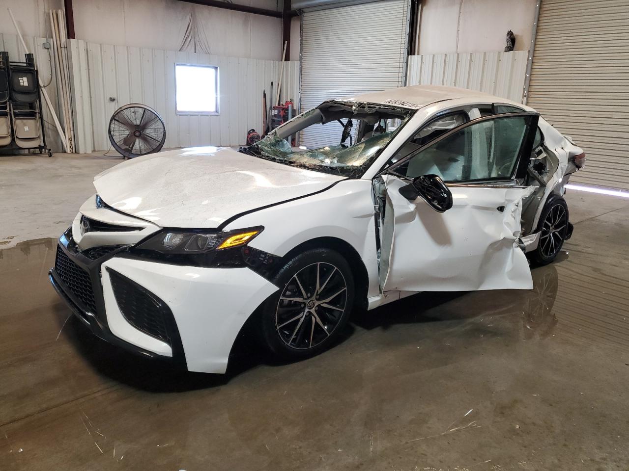 TOYOTA CAMRY SE N 2023