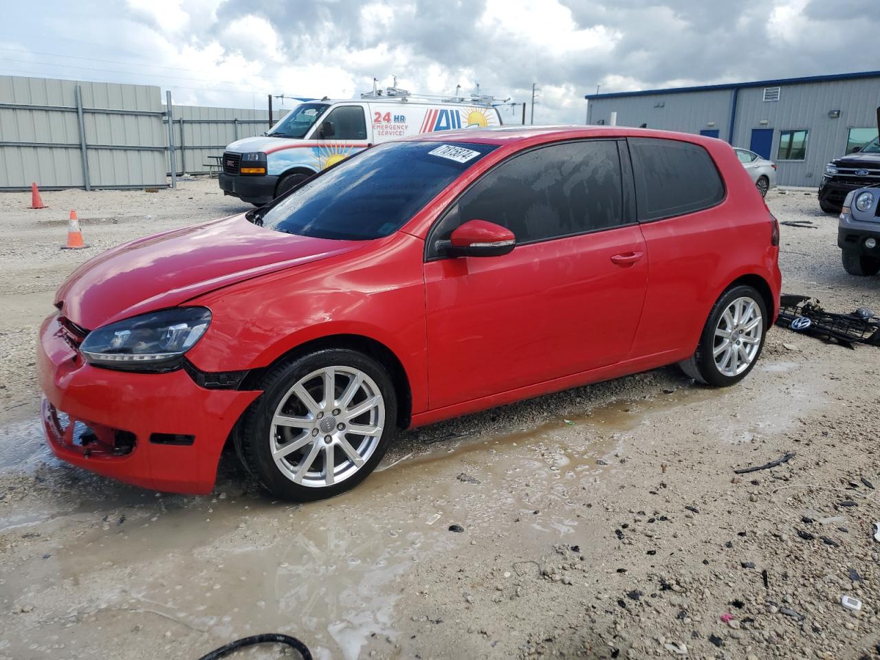 VOLKSWAGEN Golf 2012