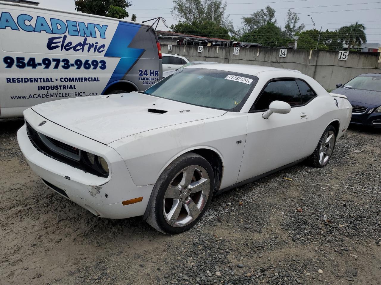 DODGE CHALLENGER 2010