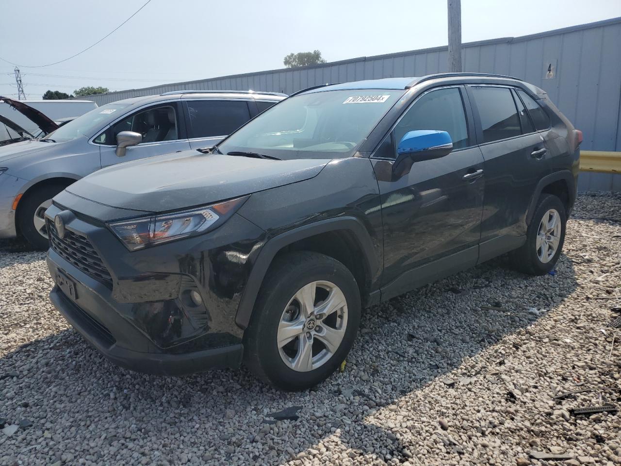 TOYOTA RAV4 XLE 2021