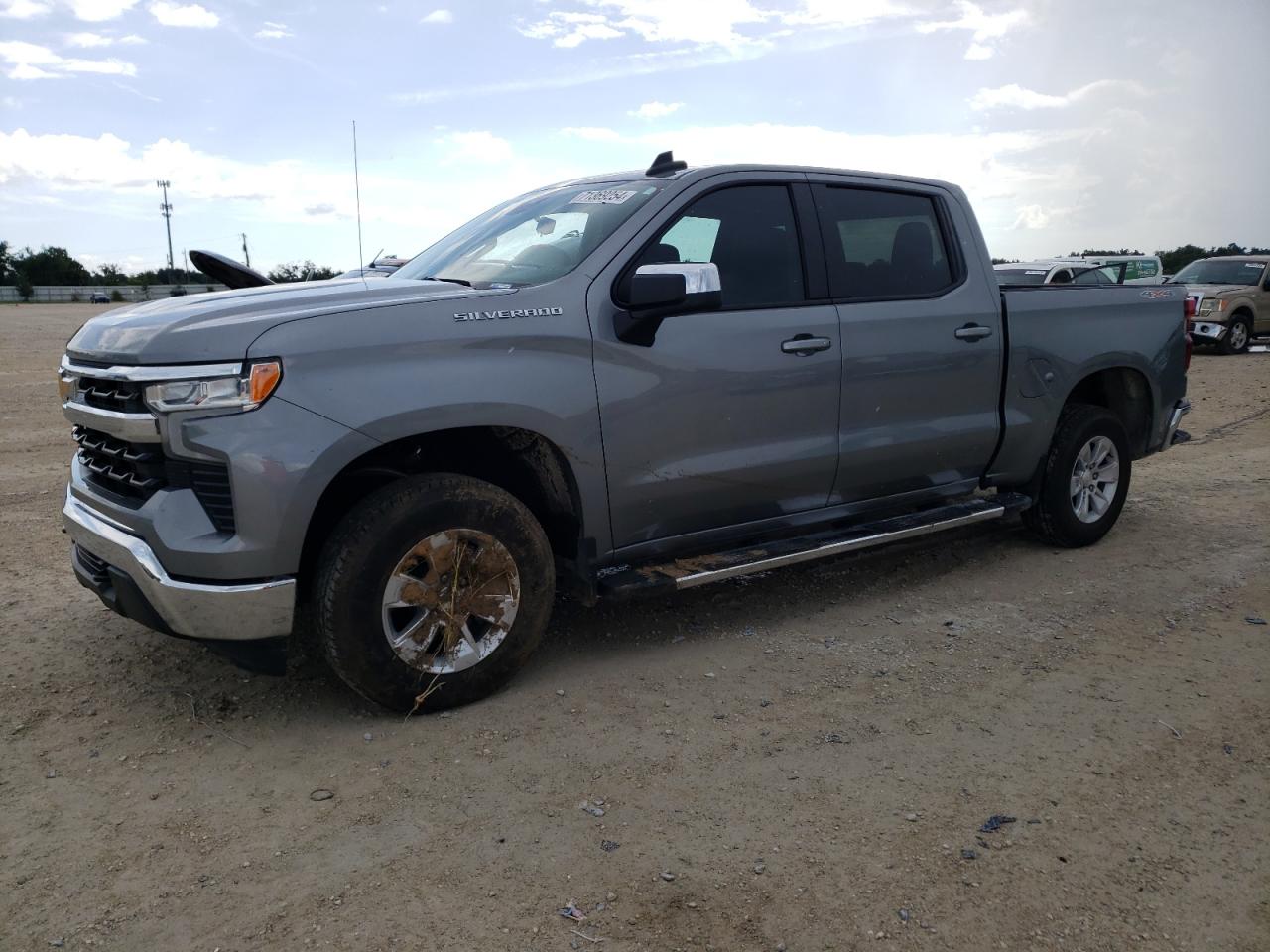 CHEVROLET SILVERADO 2024
