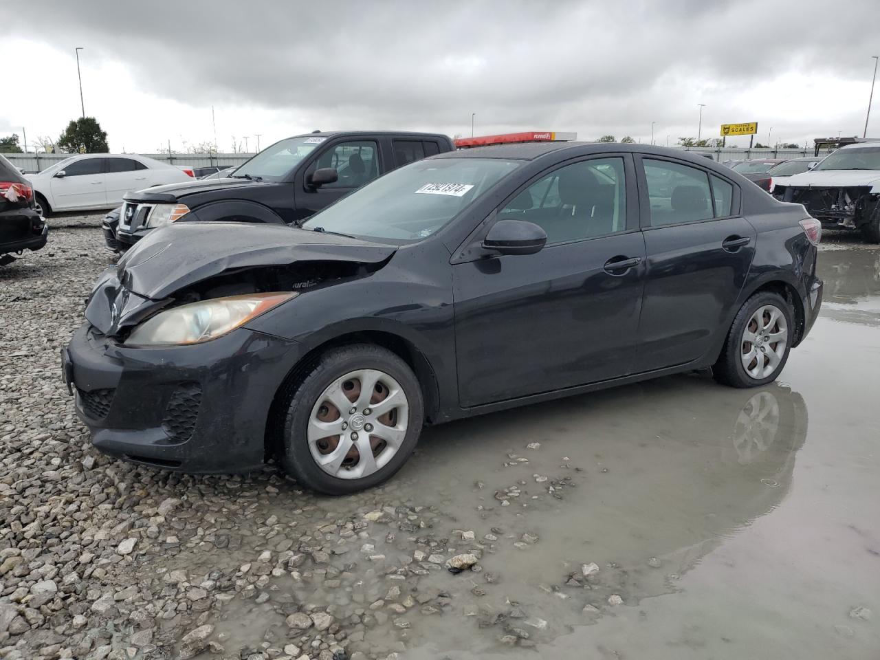 MAZDA 3 2013