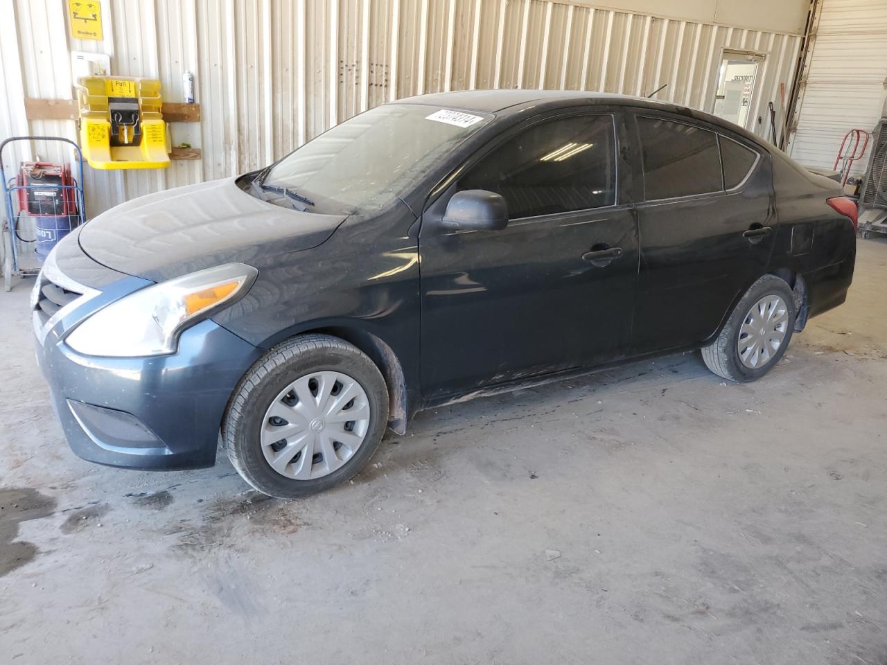 NISSAN Versa S 2015