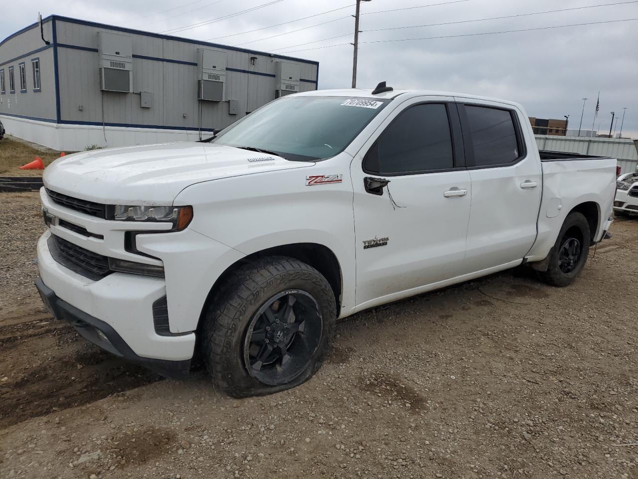 CHEVROLET SILVERADO 2021