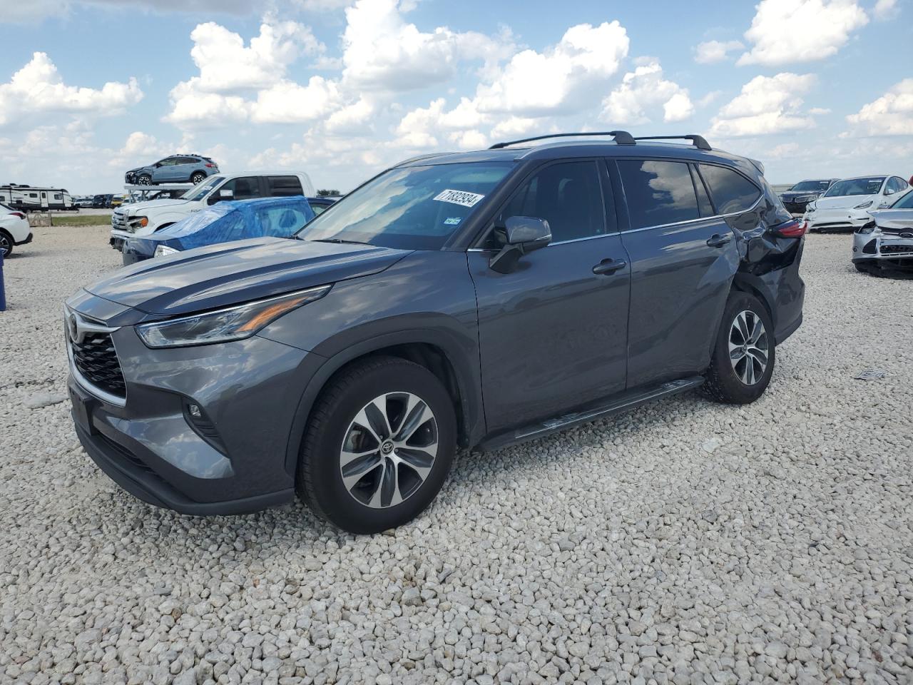 TOYOTA HIGHLANDER 2021