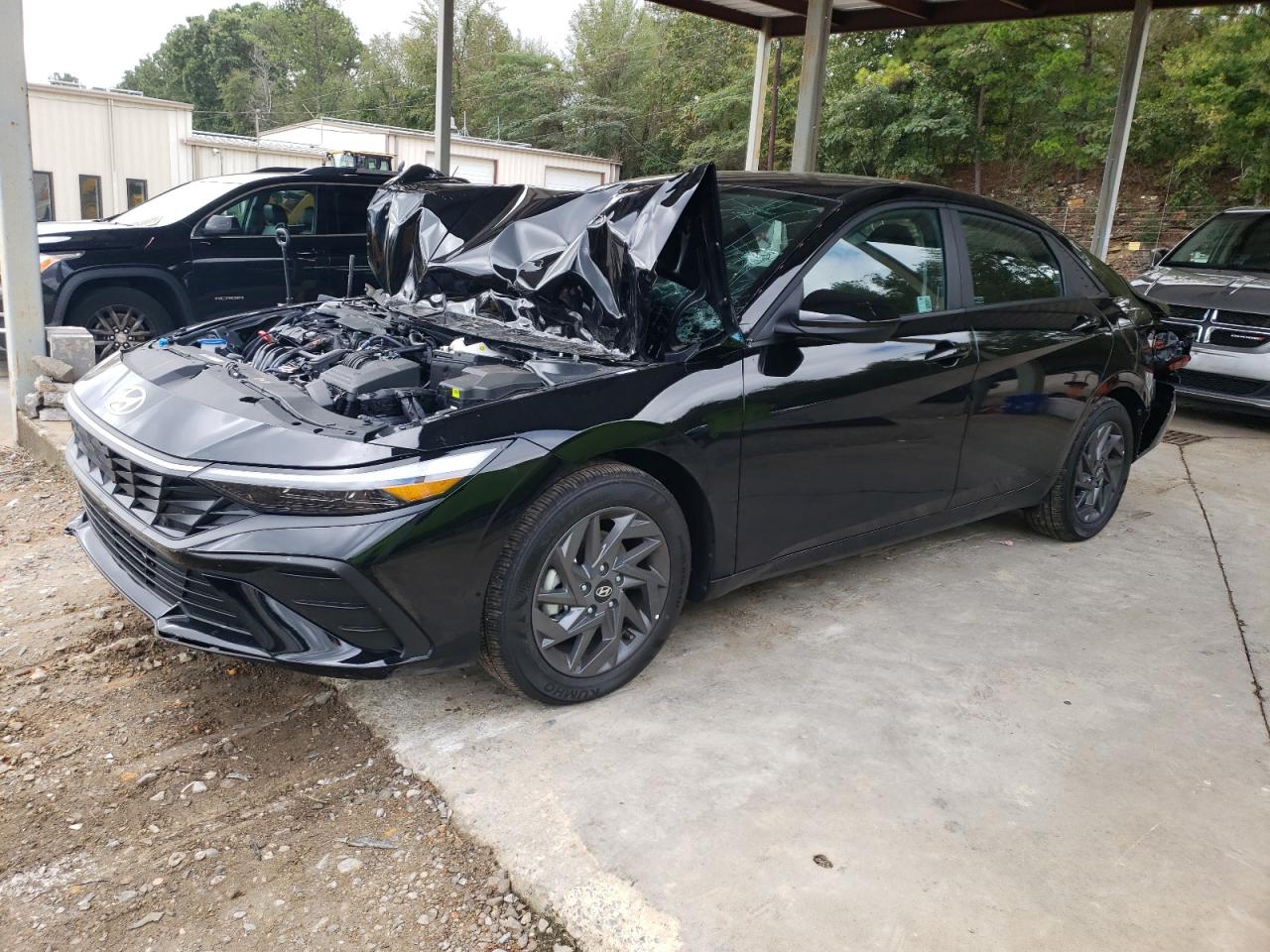 HYUNDAI ELANTRA 2024