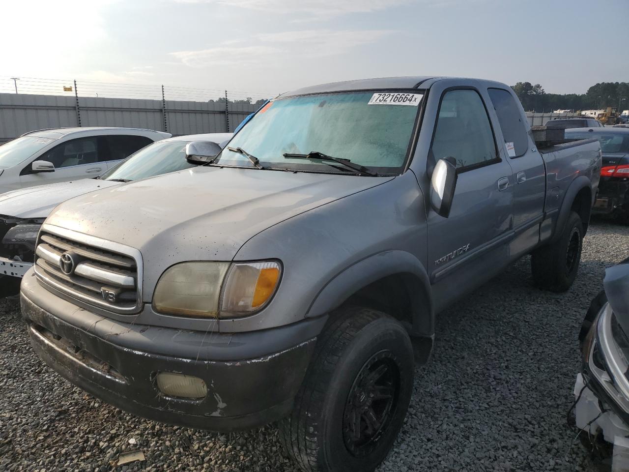 TOYOTA TUNDRA ACC 2001