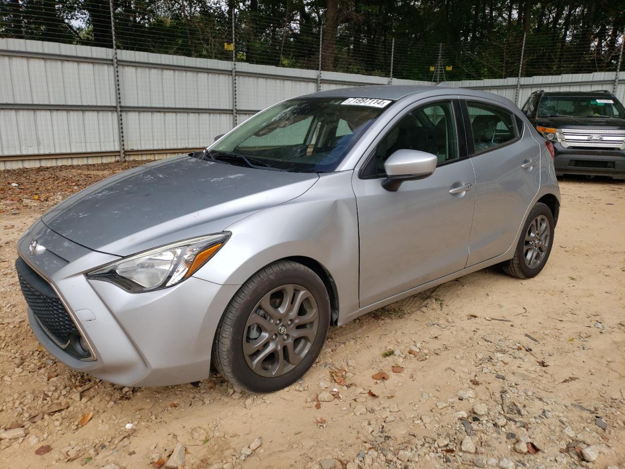 TOYOTA YARIS LE 2020