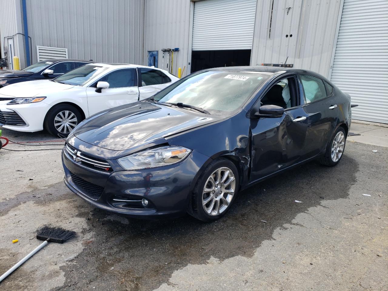 DODGE DART LIMIT 2013