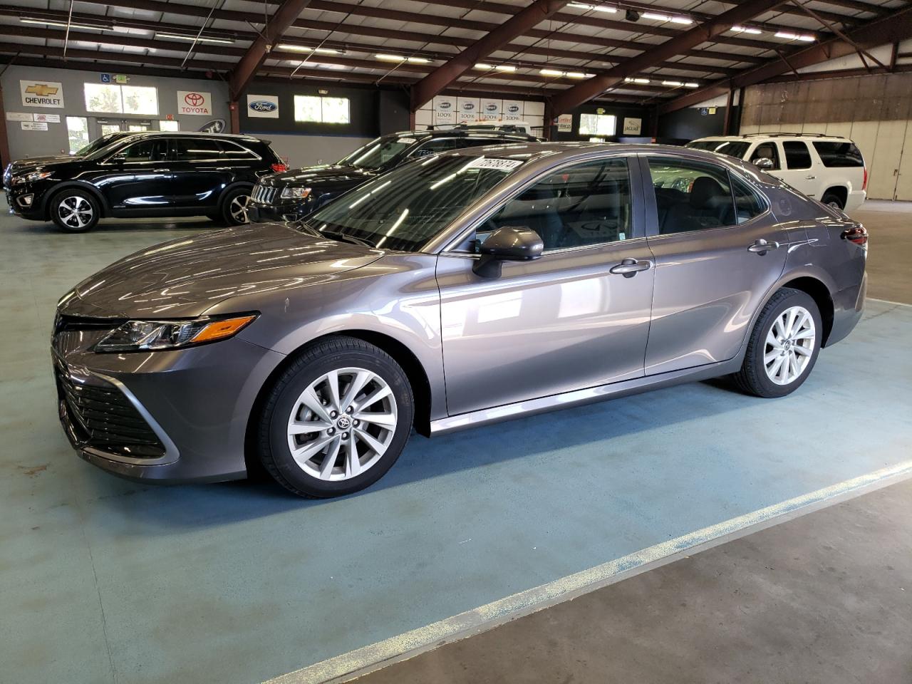 TOYOTA CAMRY LE 2023