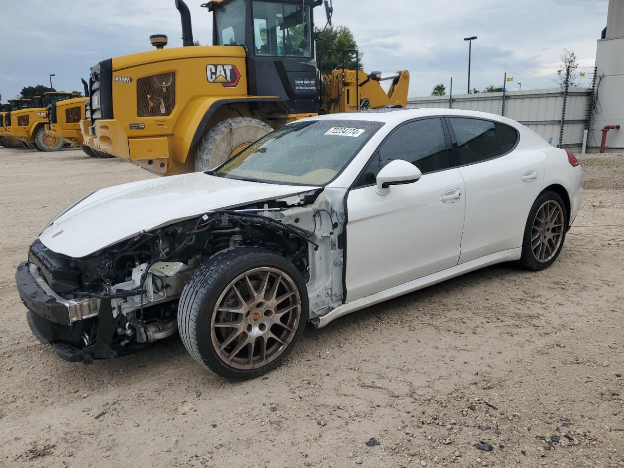 PORSCHE Panamera 2 2015