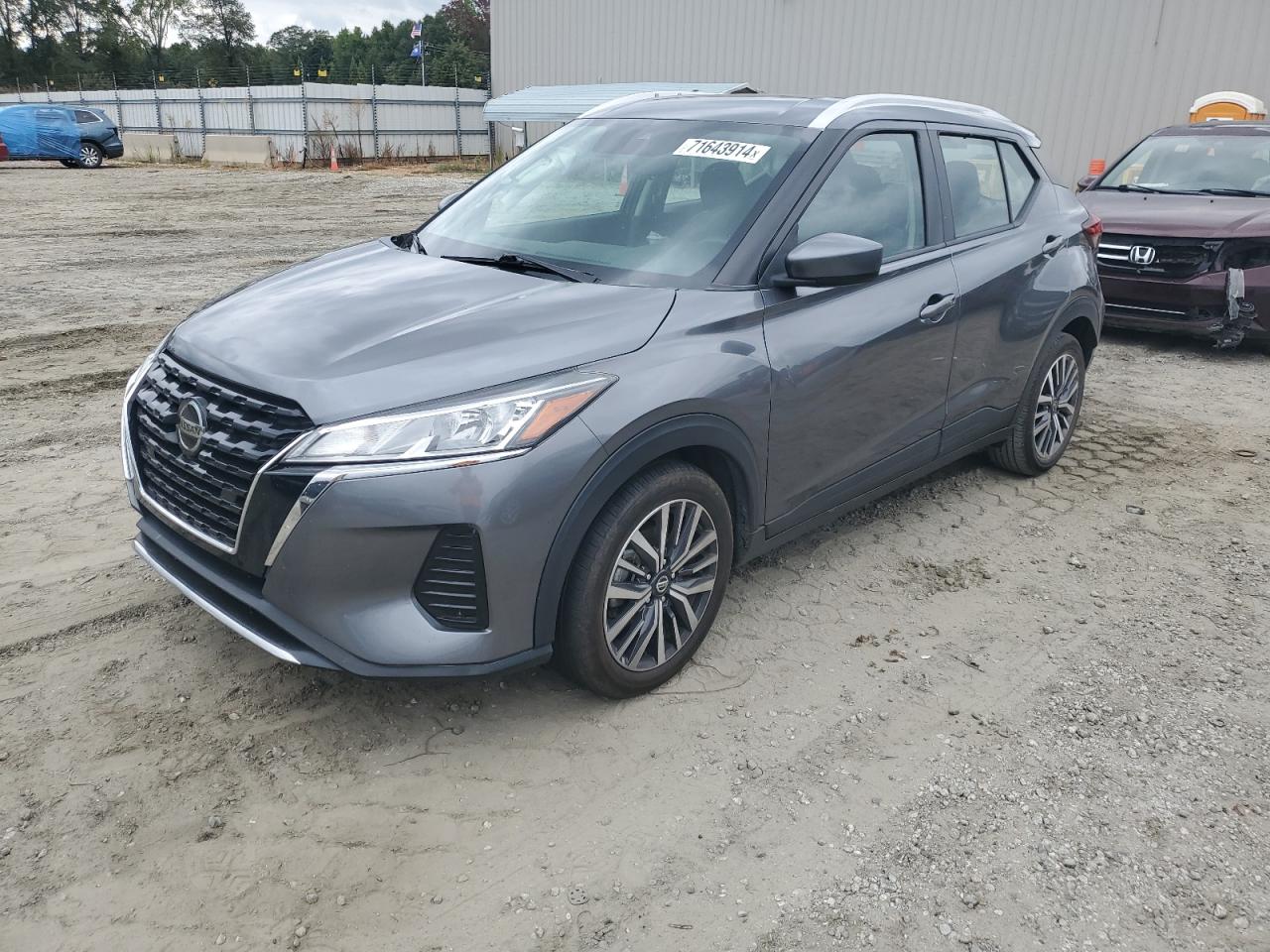NISSAN KICKS SV 2021