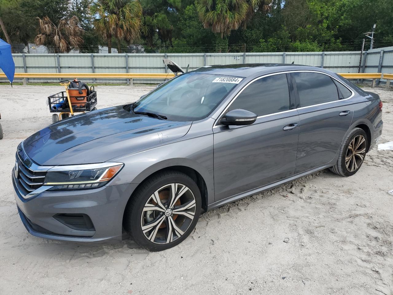 VOLKSWAGEN PASSAT SE 2021