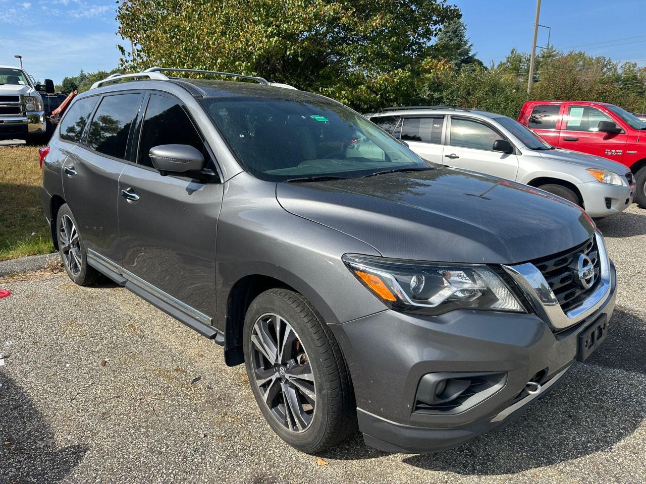 NISSAN PATHFINDER 2017