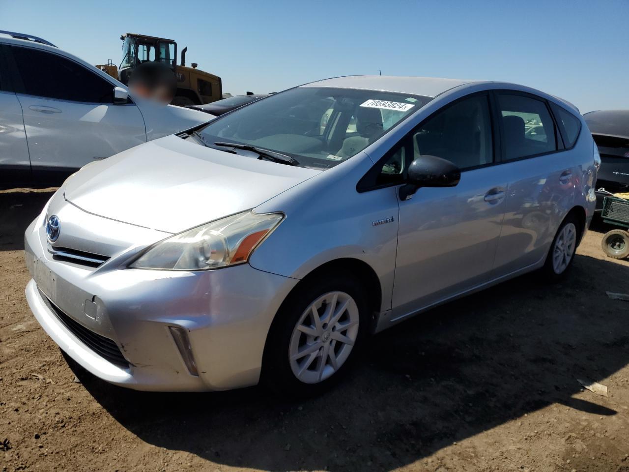 TOYOTA PRIUS V 2012