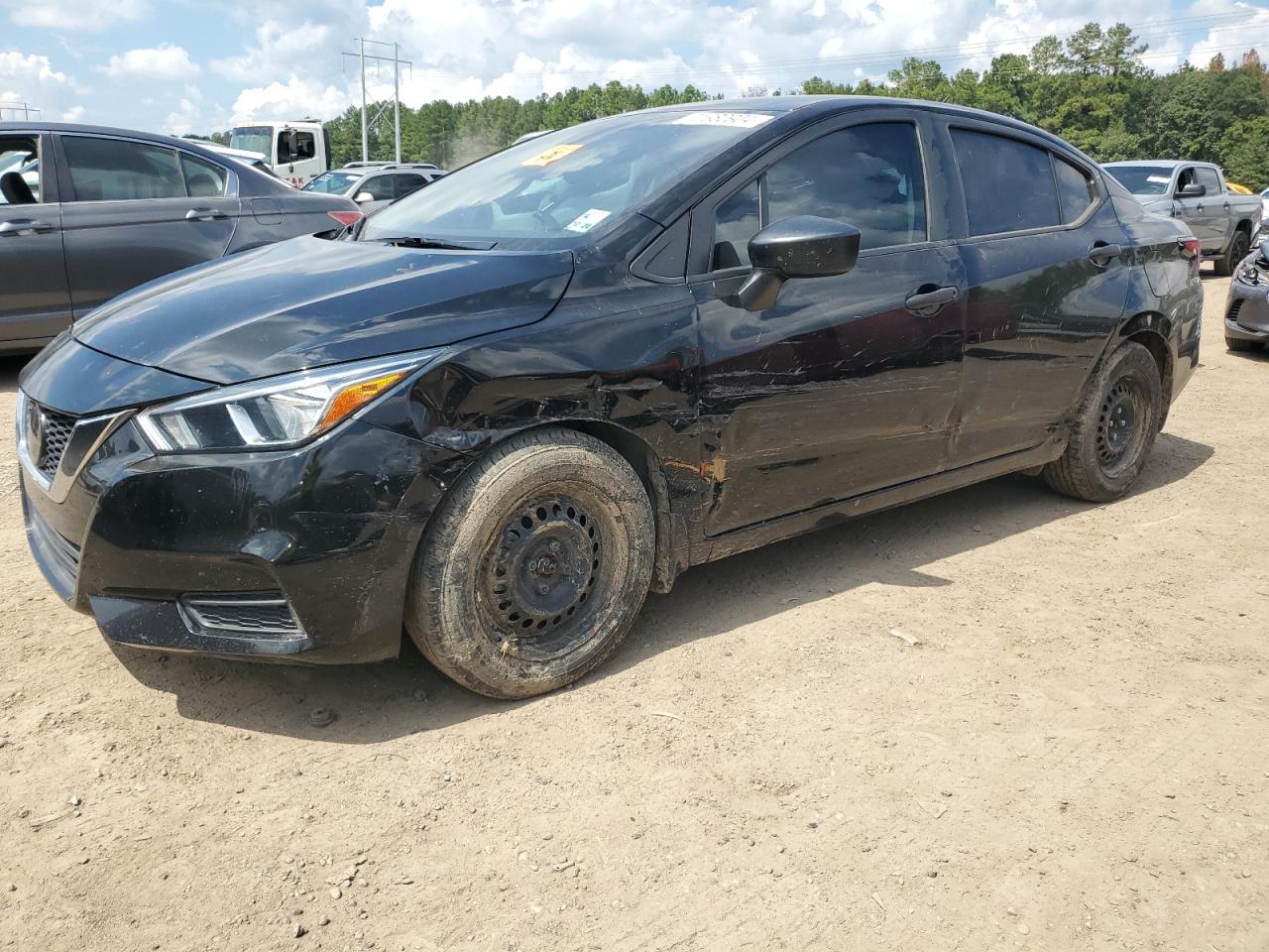 NISSAN VERSA S 2020