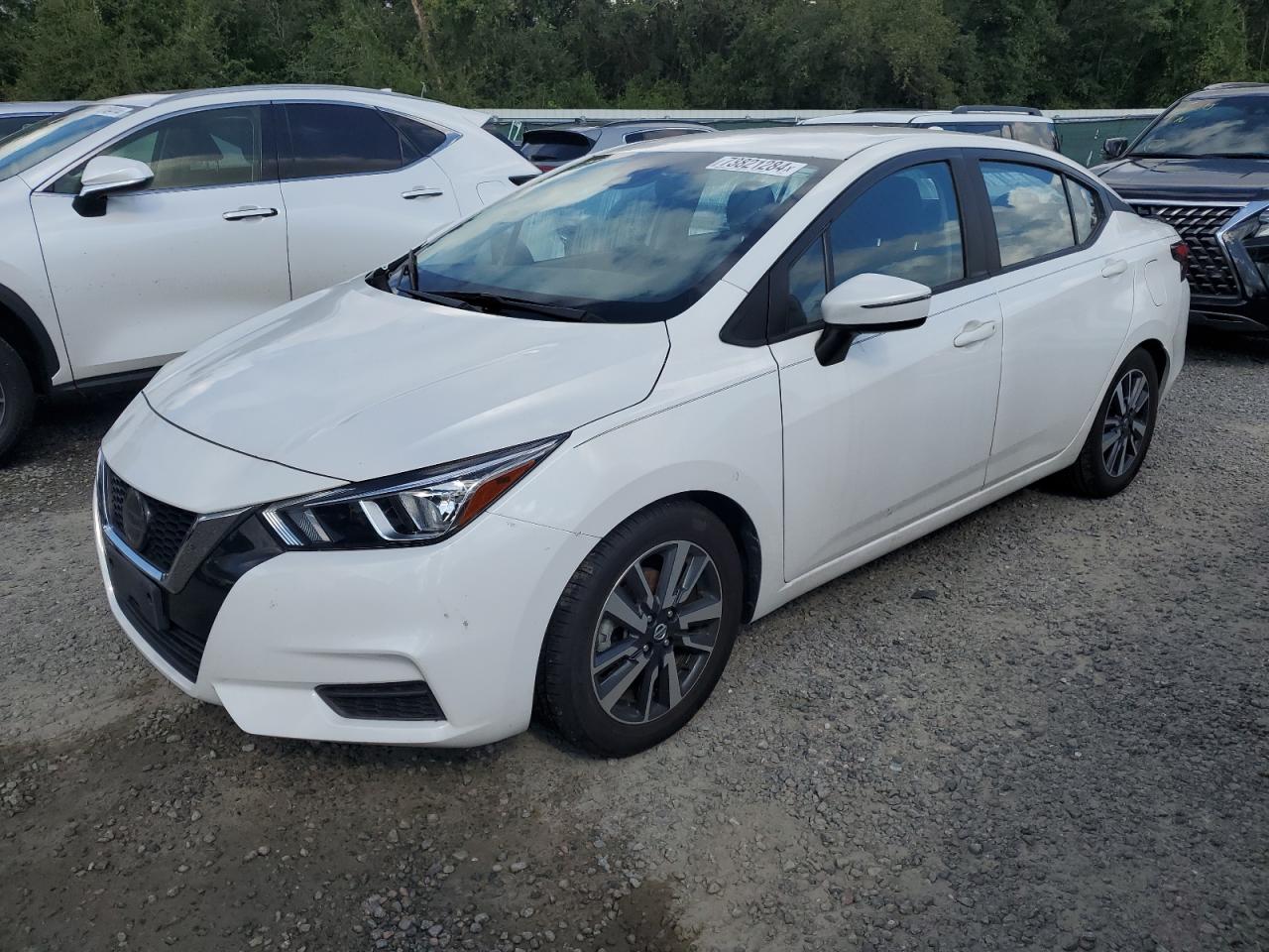 NISSAN VERSA SV 2021