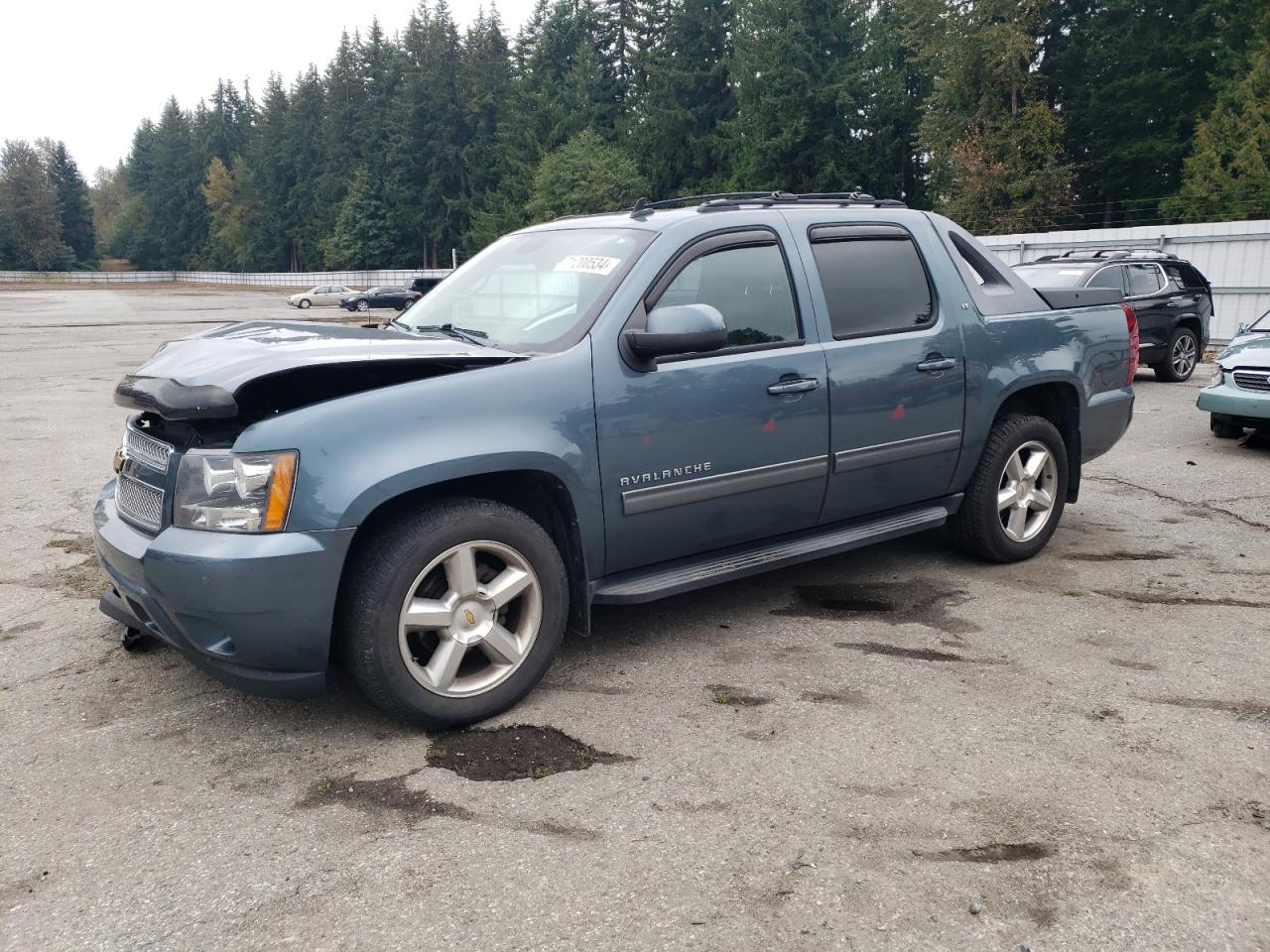 CHEVROLET AVALANCHE 2011