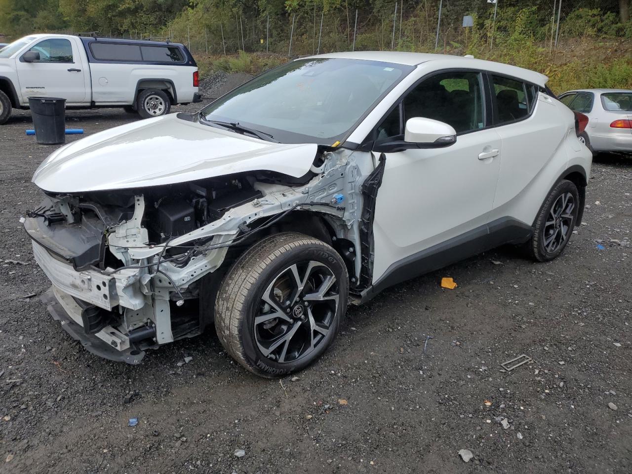 TOYOTA C-HR XLE 2021