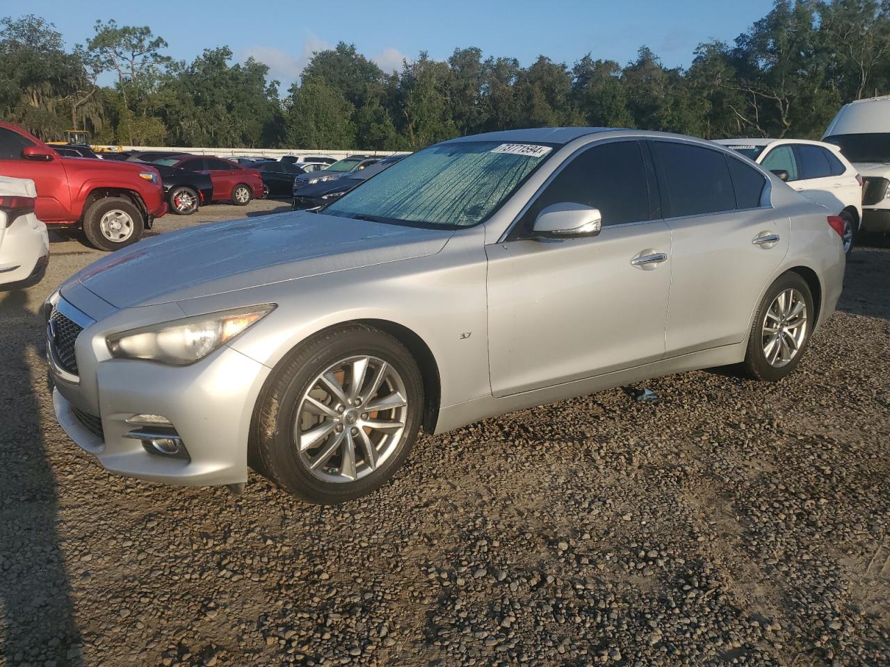 INFINITI Q50 BASE 2015