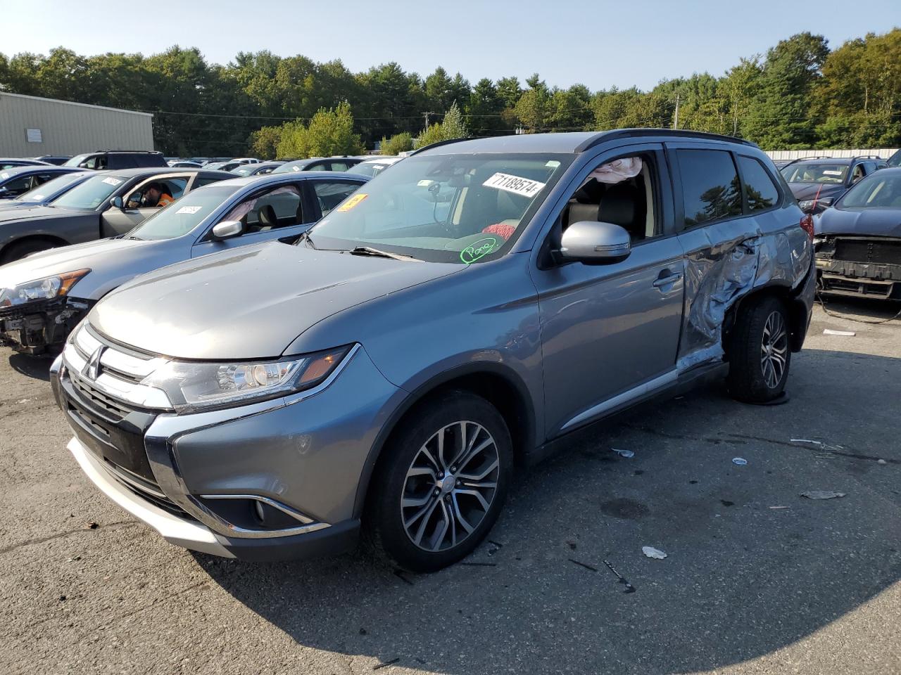 MITSUBISHI OUTLANDER 2016