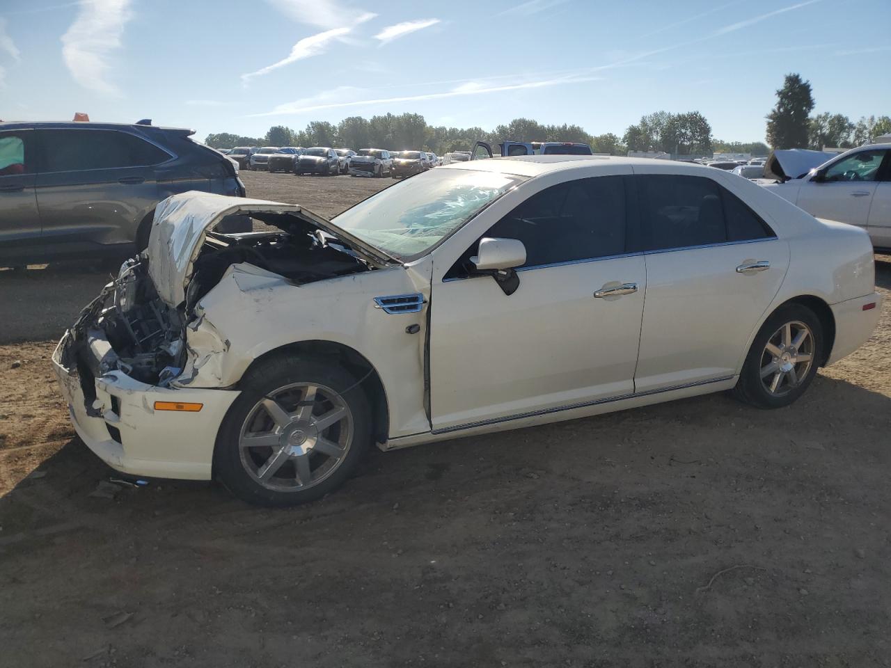 CADILLAC Sts Luxury 2011