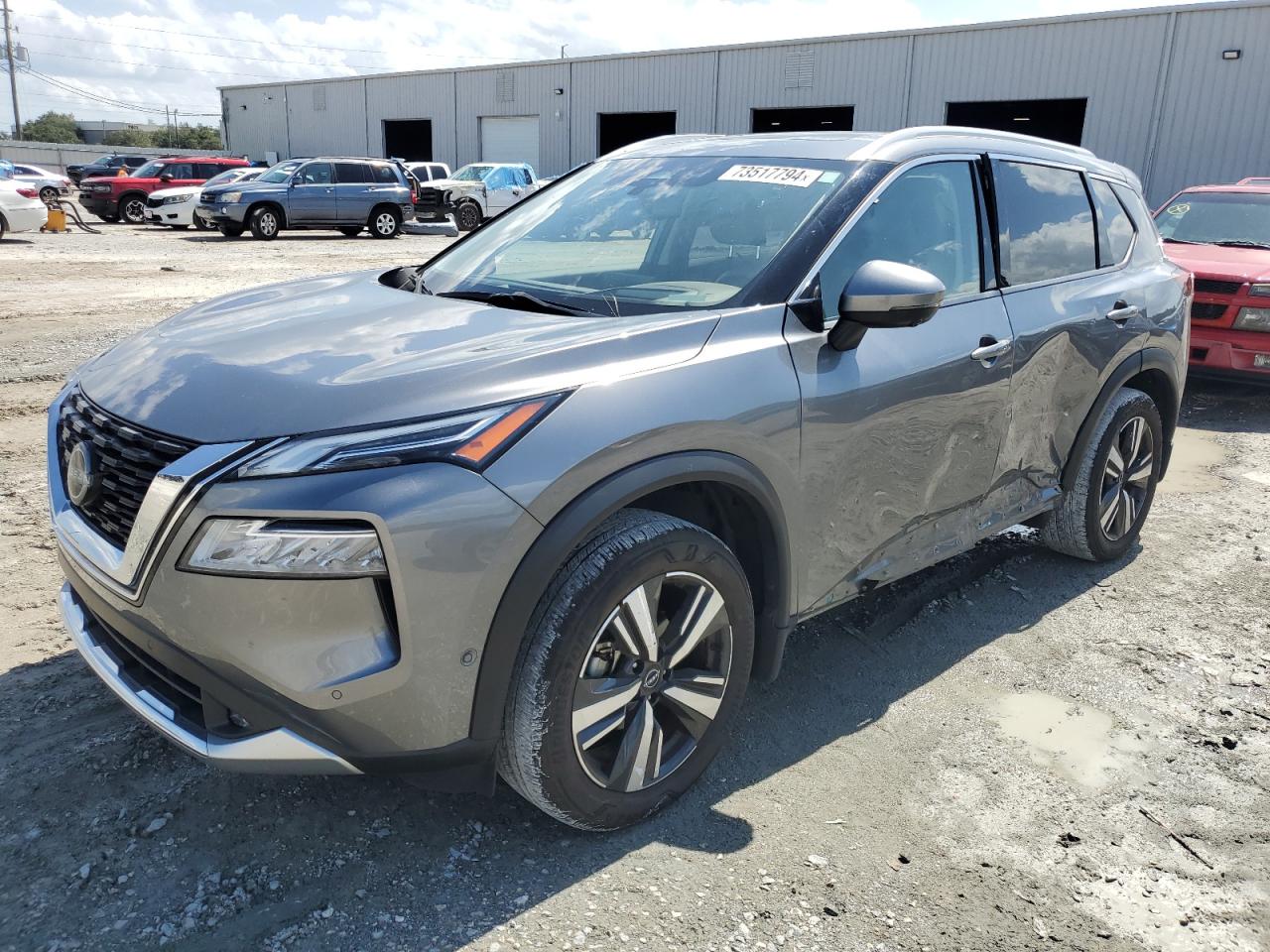 NISSAN ROGUE PLAT 2022