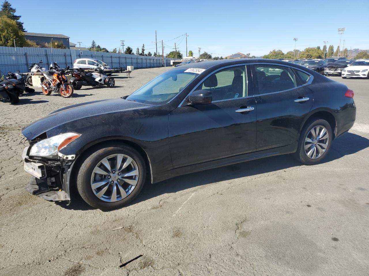 INFINITI M37 2012