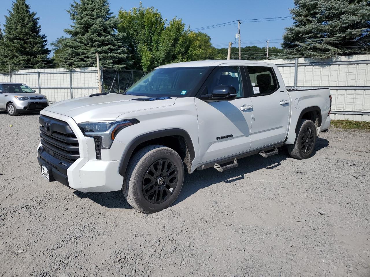 TOYOTA Tundra Cre 2024