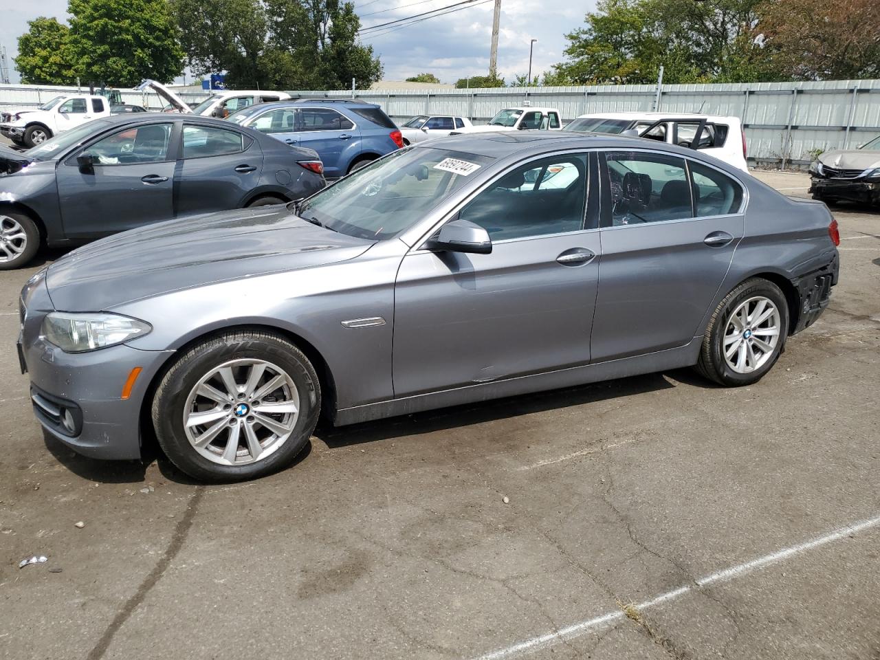 BMW 528 XI 2016