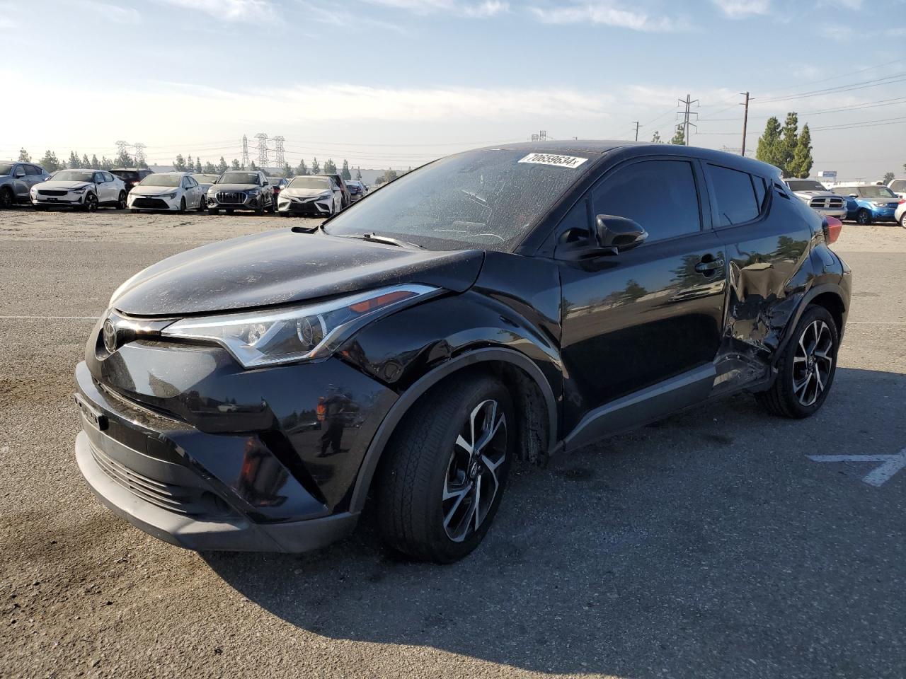 TOYOTA C-HR XLE 2018