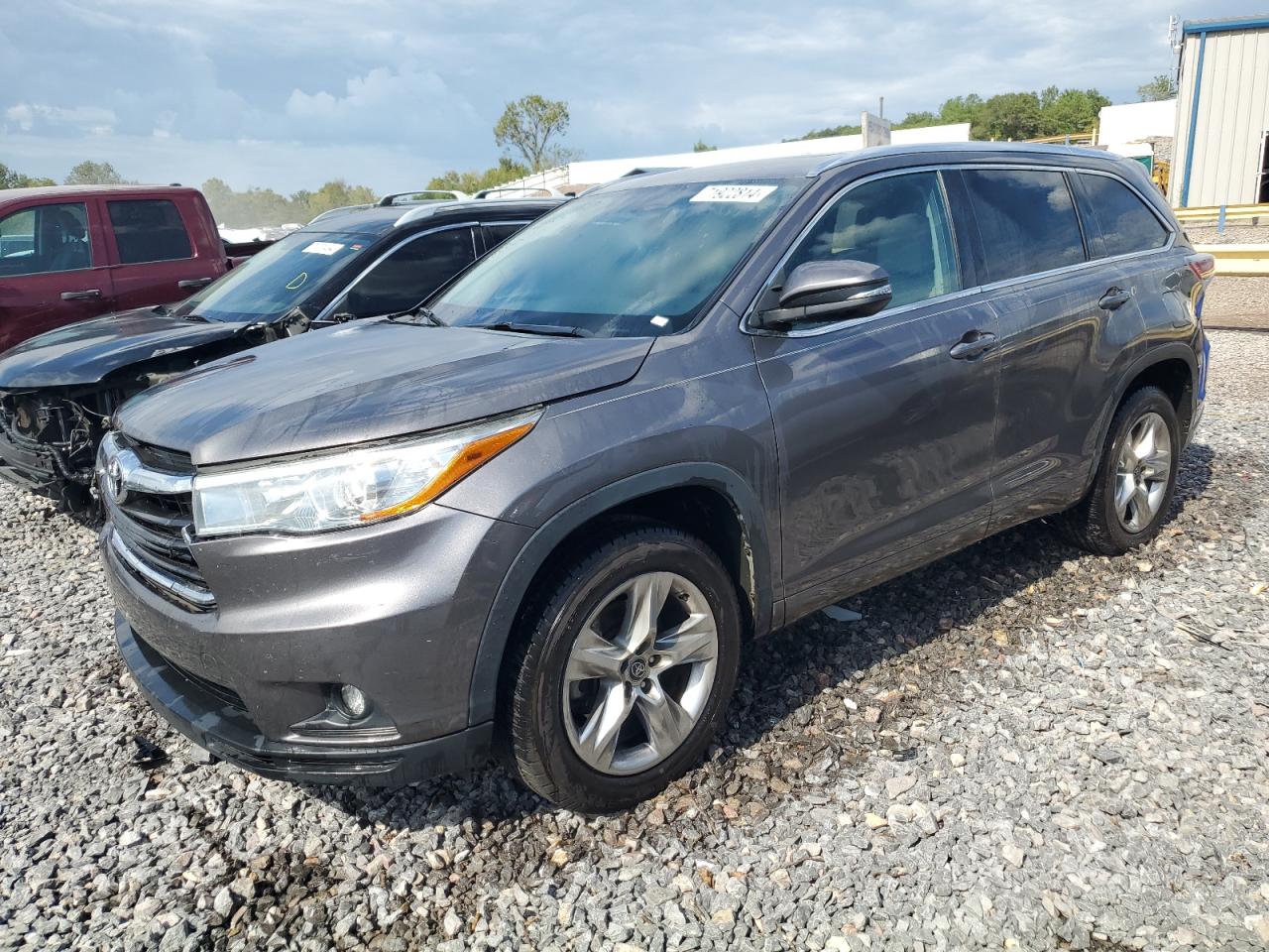 TOYOTA HIGHLANDER 2016