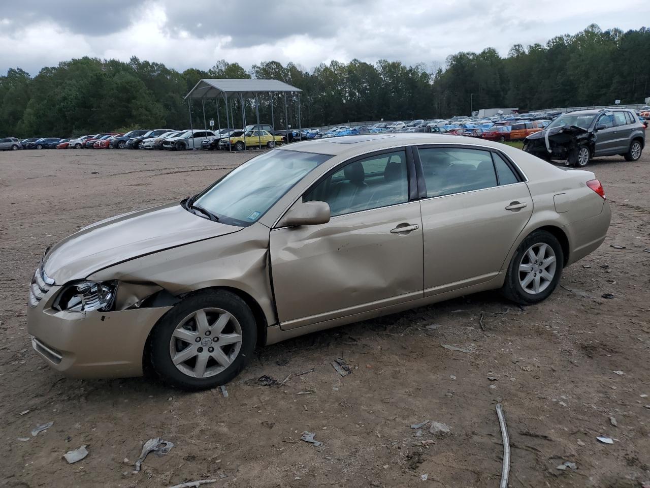 TOYOTA AVALON XL 2005