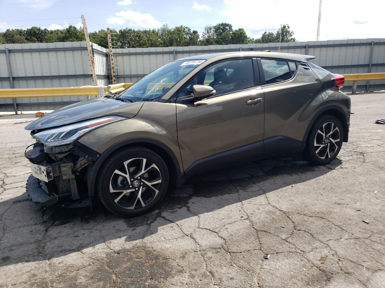 TOYOTA C-HR XLE 2021