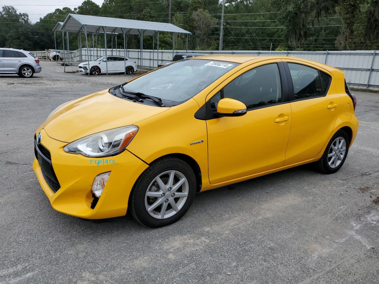 TOYOTA PRIUS C 2015