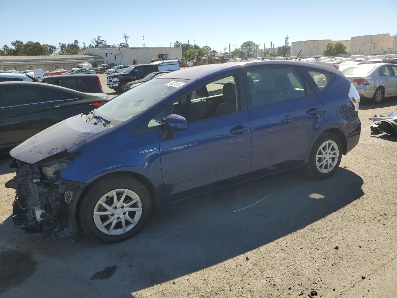 TOYOTA Prius V 2014