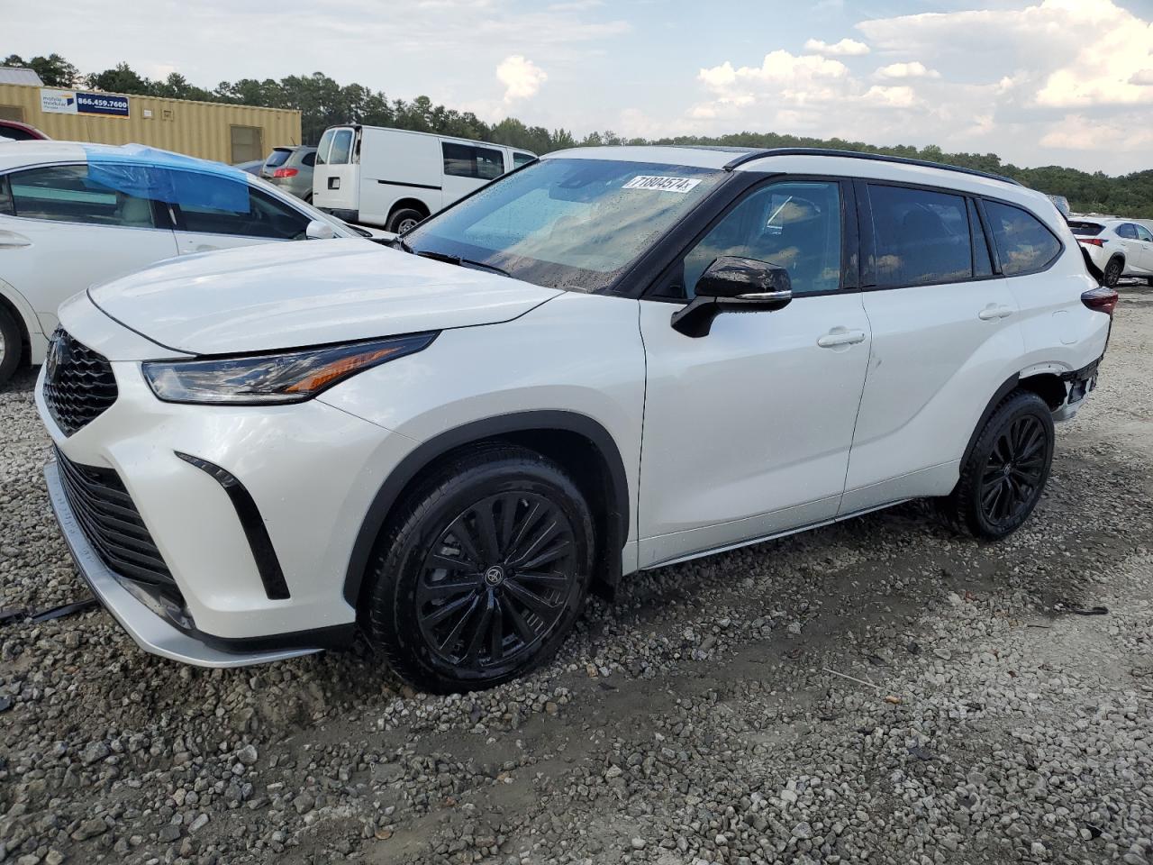 TOYOTA HIGHLANDER 2024