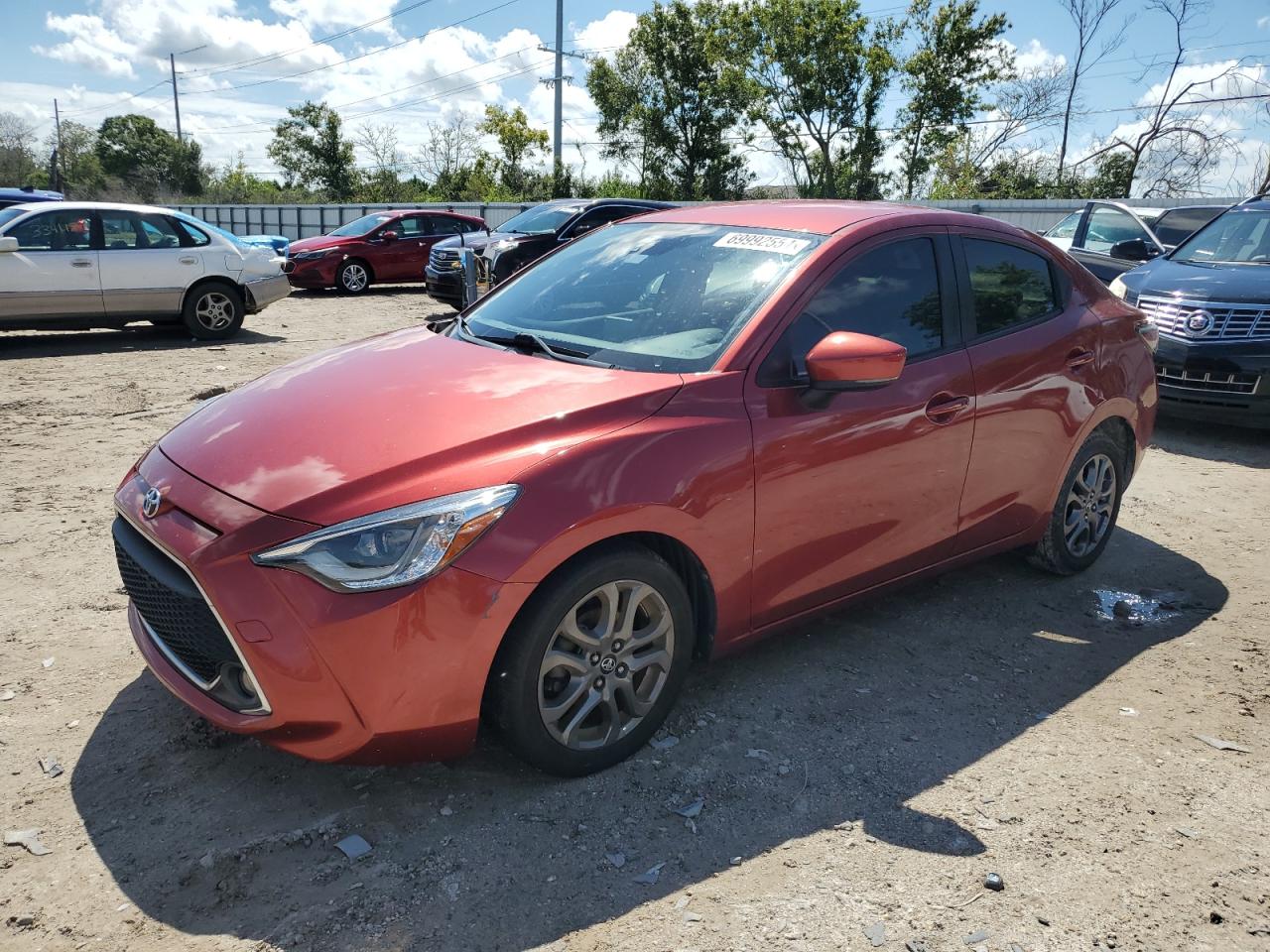 TOYOTA Yaris L 2019