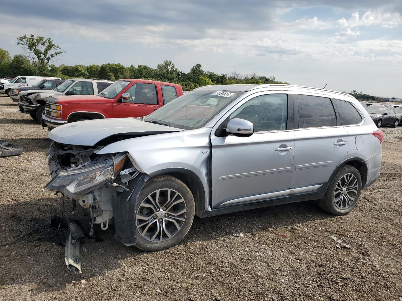 MITSUBISHI OUTLANDER 2016