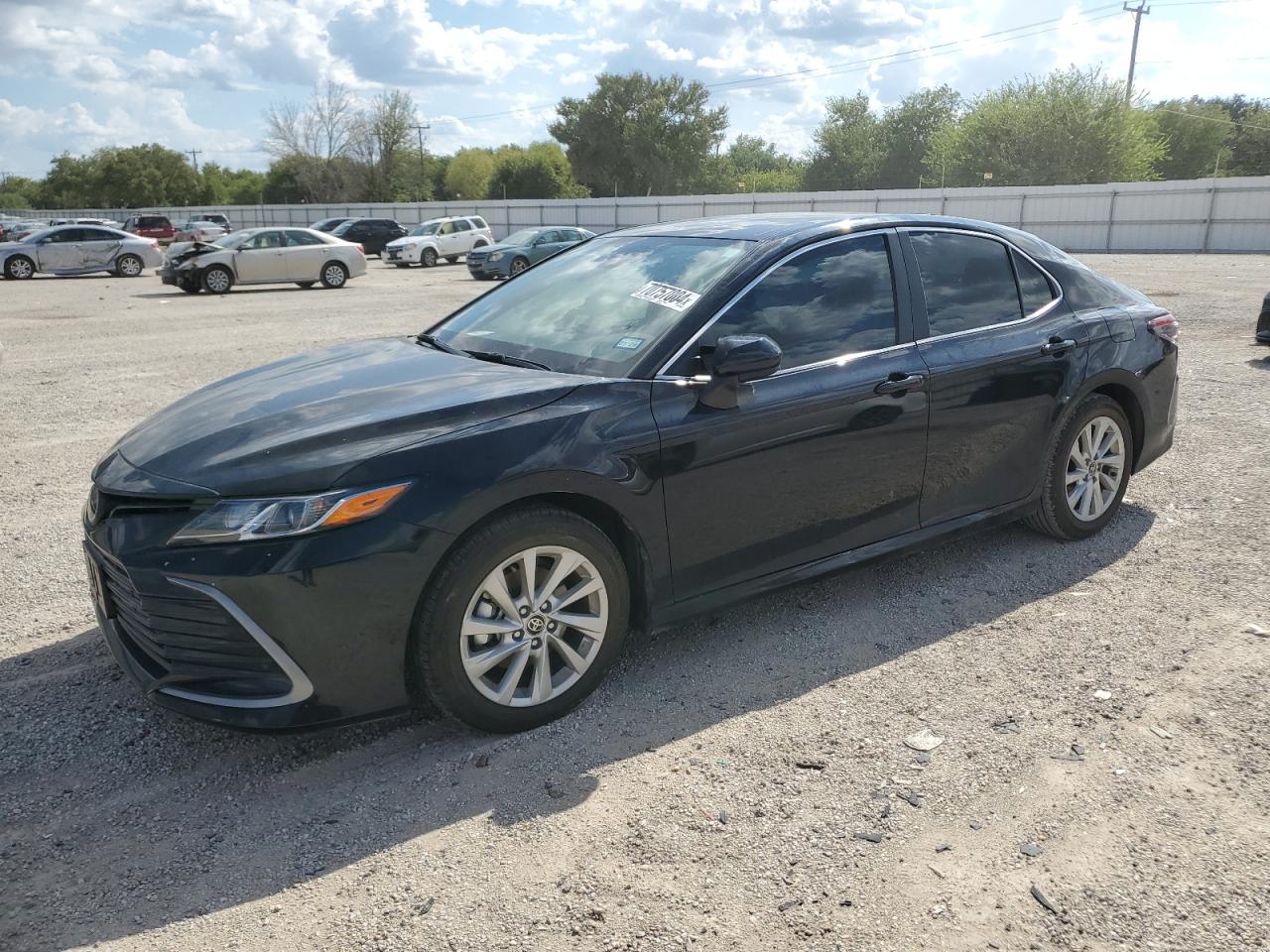 TOYOTA CAMRY LE 2024