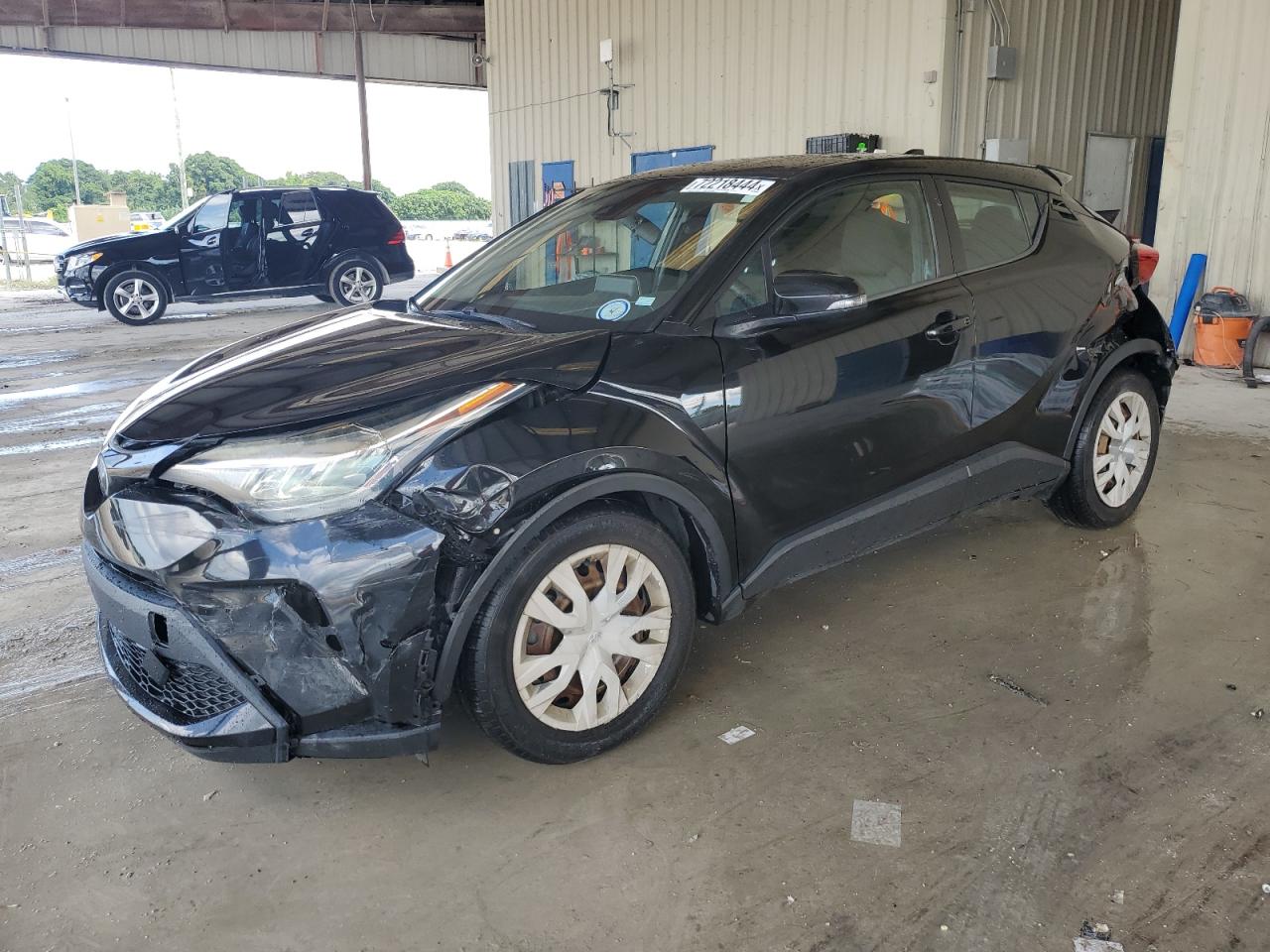 TOYOTA C-HR XLE 2020