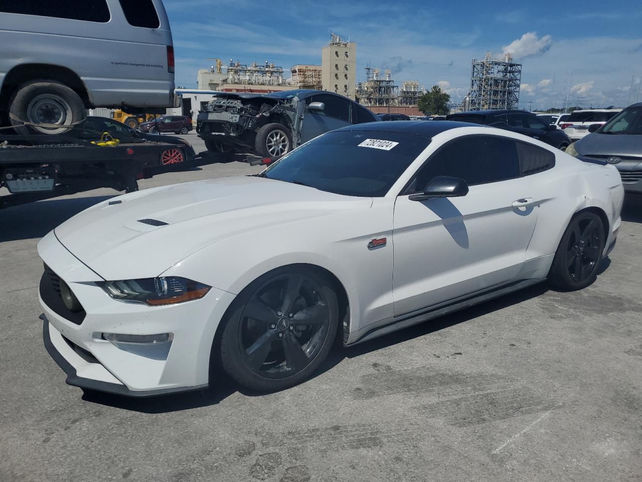 FORD MUSTANG 2021