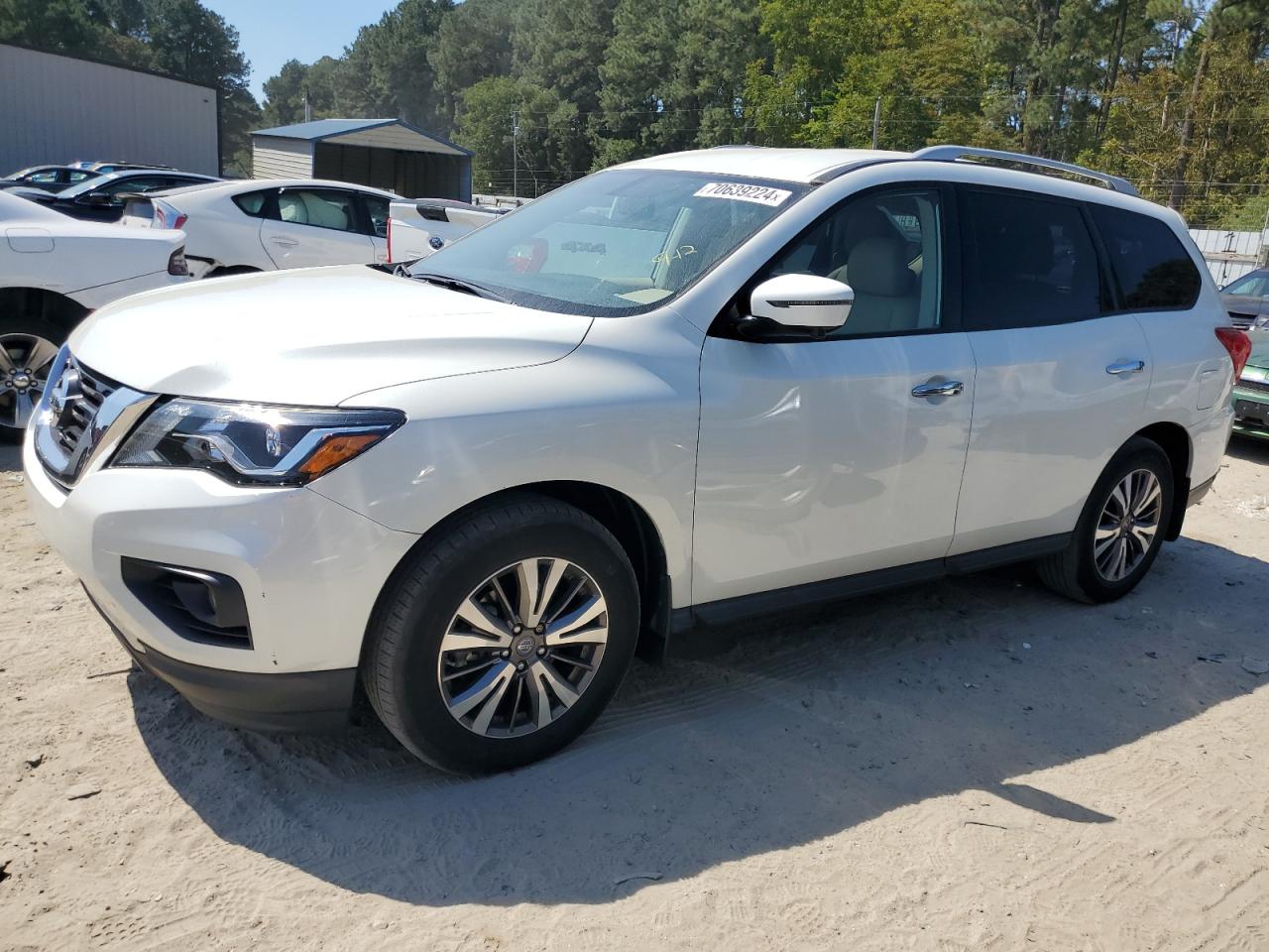 NISSAN PATHFINDER 2019